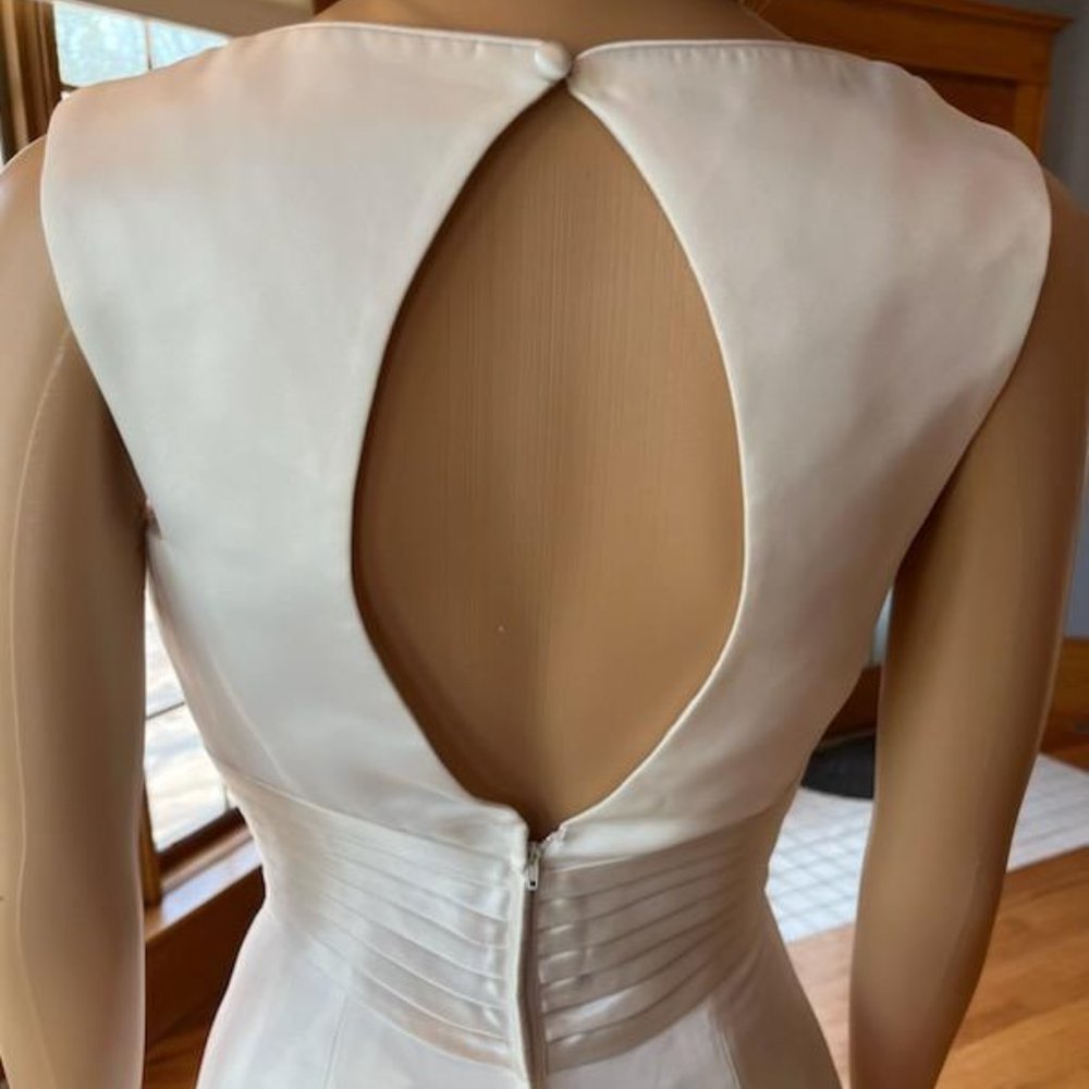*Mon Cheri Ivory Tan Satin Sleeveless O Back Wedding Dress Bridal Gown Size 8 - Picture 4 of 14